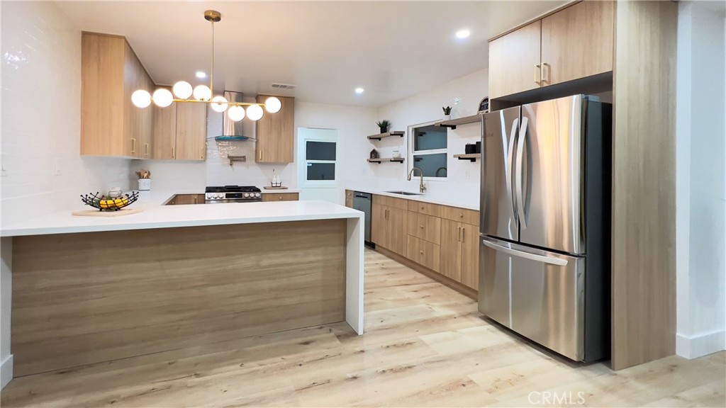 MLS #DW25215235 image #16