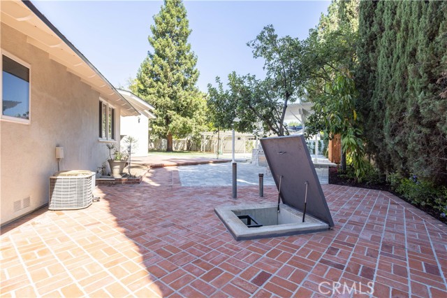 Detail Gallery Image 55 of 62 For 19305 Romar Pl, Northridge,  CA 91324 - 6 Beds | 5 Baths