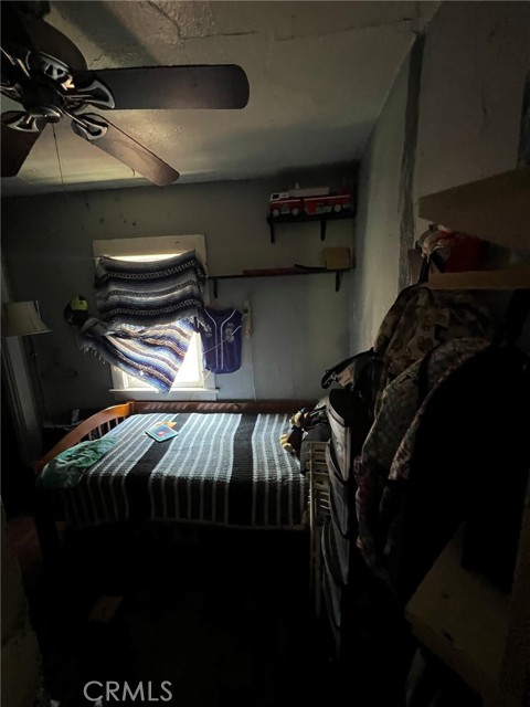 1327 S Gage Avenue, Los Angeles CA: https://media.crmls.org/medias/51726f4a-9999-4d72-91f1-a66b19f59bde.jpg