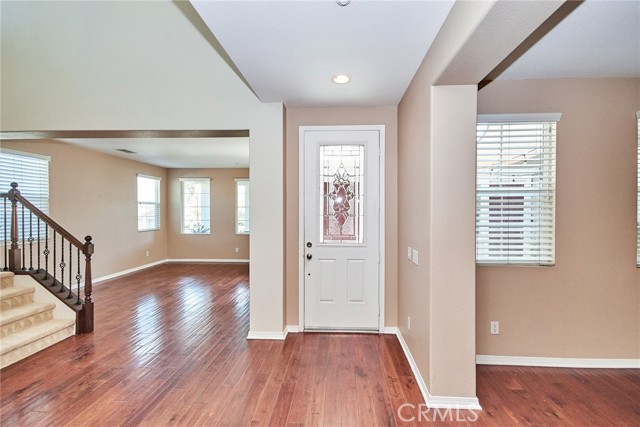Detail Gallery Image 6 of 37 For 15140 Willow Wood Ln, Fontana,  CA 92336 - 5 Beds | 4/1 Baths
