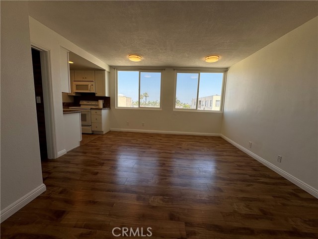 Detail Gallery Image 4 of 18 For 230 Linden Ave #507,  Long Beach,  CA 90802 - 1 Beds | 1 Baths