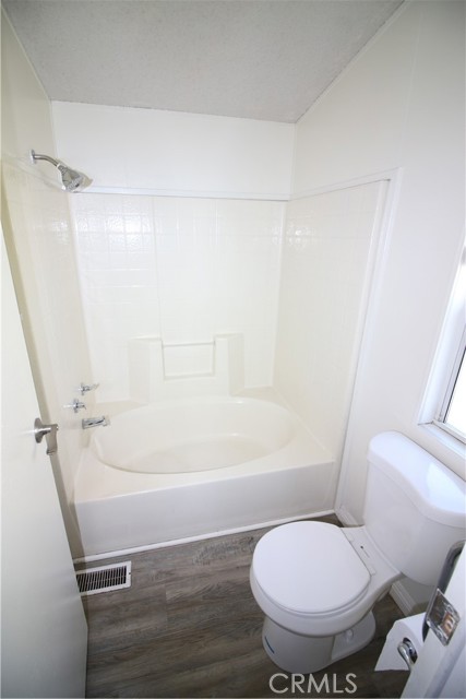 Detail Gallery Image 18 of 20 For 1456 Philadelphia #182,  Ontario,  CA 91761 - 3 Beds | 2 Baths