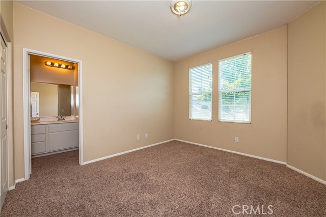 Detail Gallery Image 7 of 32 For 34067 Pamplona Ave, Murrieta,  CA 92563 - 4 Beds | 3/1 Baths