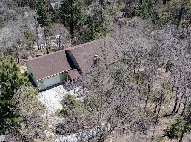949 Inspiration Drive, Lake Arrowhead CA: https://media.crmls.org/medias/5173dc07-89f7-492d-b6a6-2b63c28cf235.jpg