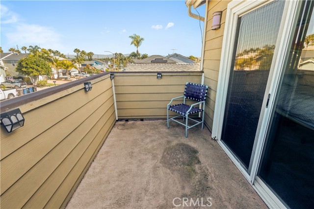Detail Gallery Image 32 of 43 For 706 Oceanhill, Huntington Beach,  CA 92648 - 3 Beds | 2/1 Baths