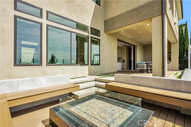 20532 W Birmingham Way, Porter Ranch CA: https://media.crmls.org/medias/517474ff-d800-45a0-b266-692a5465bdcd.jpg