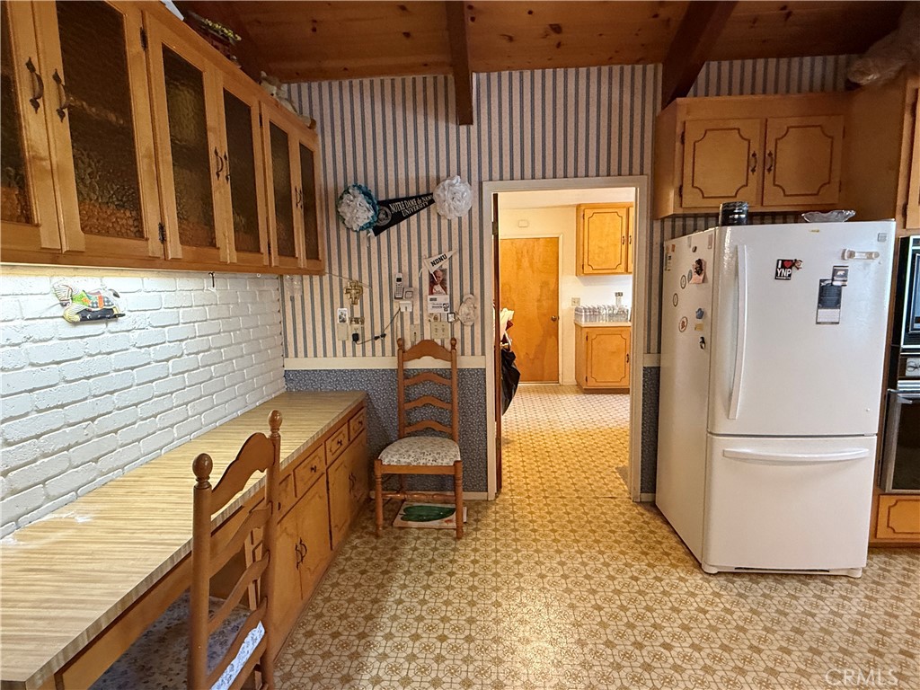 https://media.crmls.org/medias/51754674-5290-4759-9245-af24a5c98a0e.jpg?preset=X-Large