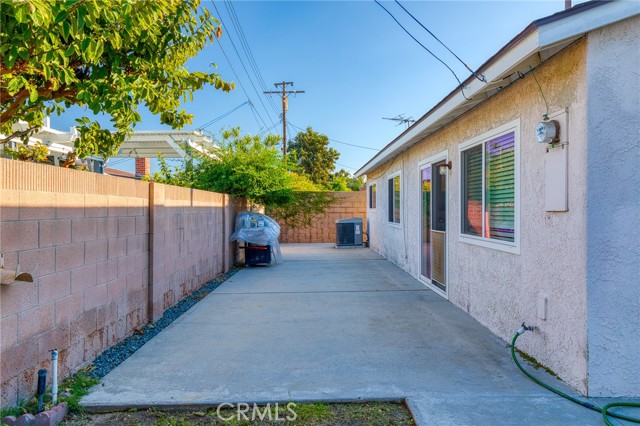 Detail Gallery Image 32 of 46 For 520 S Adria St, Anaheim,  CA 92802 - 4 Beds | 2 Baths