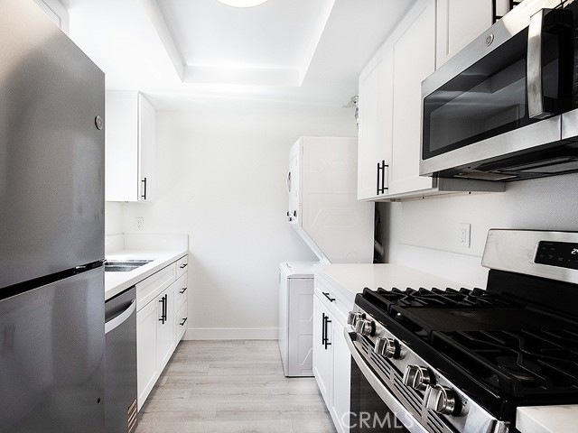 831 Glendale Boulevard, Los Angeles CA: https://media.crmls.org/medias/5177ea93-053e-4a8c-a81e-d629d3b13336.jpg