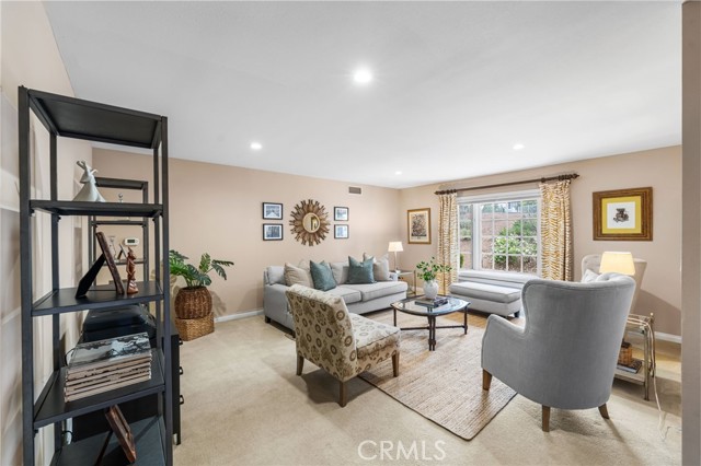 Detail Gallery Image 8 of 35 For 1503 Kensing Ln, North Tustin,  CA 92705 - 5 Beds | 4 Baths
