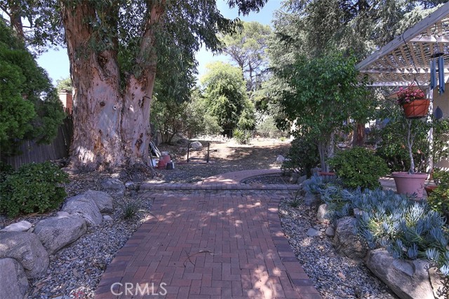 3953 Santa Carlotta, La Crescenta CA: https://media.crmls.org/medias/5178176c-6ca1-4b7b-a8db-f943b39766cb.jpg