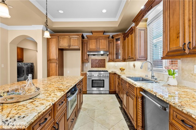 1909 Perry Avenue, Redondo Beach, California 90278, 4 Bedrooms Bedrooms, ,3 BathroomsBathrooms,Residential,Sold,Perry,SB21207272