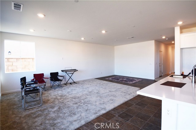 2553 E Kiwi Ct, Ontario CA: https://media.crmls.org/medias/5179909d-d0a7-4dac-ab60-da340439f7aa.jpg