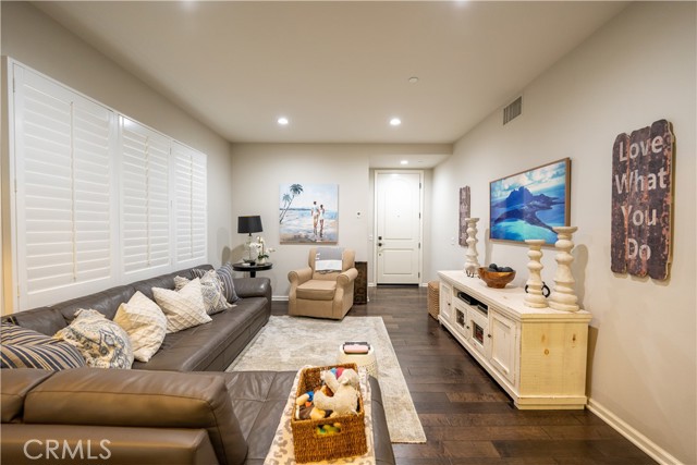 204 Firefly, Irvine, CA, 92618 204 Firefly, Irvine, CA, 92618