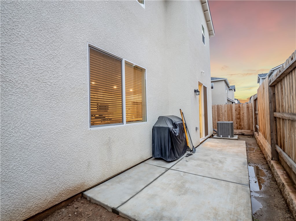 Detail Gallery Image 26 of 32 For 2276 N Columbus Dr, Fresno,  CA 93727 - 3 Beds | 2/1 Baths