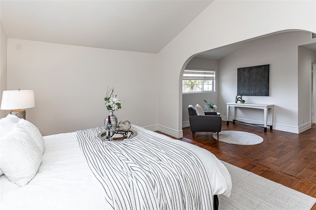 756 N Malden Avenue, Fullerton CA: https://media.crmls.org/medias/517cabf5-cf14-418b-b719-c9f27f15bf90.jpg