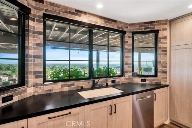 3636 E Longridge Drive, Orange CA: https://media.crmls.org/medias/517d10cf-5c63-42aa-879d-48c48955fd45.jpg