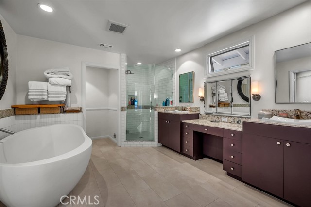 Detail Gallery Image 16 of 34 For 4 Bridlewood Cir, Rolling Hills Estates,  CA 90274 - 3 Beds | 2/1 Baths