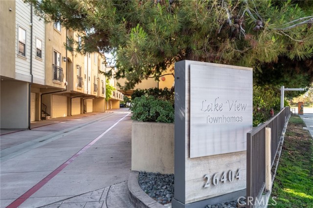 Detail Gallery Image 1 of 39 For 26404 Vermont Avenue #3,  Harbor City,  CA 90710 - 3 Beds | 1/1 Baths