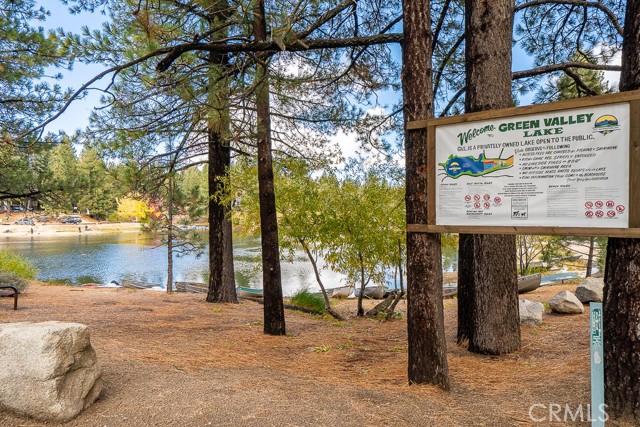 Detail Gallery Image 11 of 17 For 33332 Holcomb Creek, Green Valley Lake,  CA 92341 - 2 Beds | 2 Baths