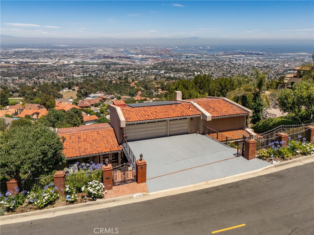 3300 Crownview Drive