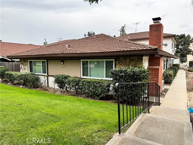 Detail Gallery Image 3 of 25 For 1410 Springfield St #B,  Upland,  CA 91786 - 2 Beds | 1/1 Baths