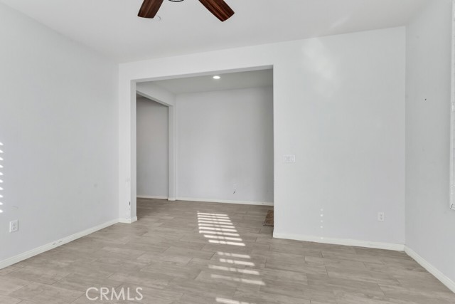 Detail Gallery Image 8 of 55 For 24038 Montecito, Wildomar,  CA 92595 - 4 Beds | 2/1 Baths