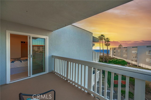 650 The Village, Redondo Beach, California 90277, 1 Bedroom Bedrooms, ,1 BathroomBathrooms,Residential,Sold,The Village,SB23219528