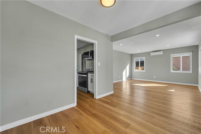 Detail Gallery Image 4 of 17 For 38318 17th Street East, Palmdale,  CA 93550 - 3 Beds | 1 Baths