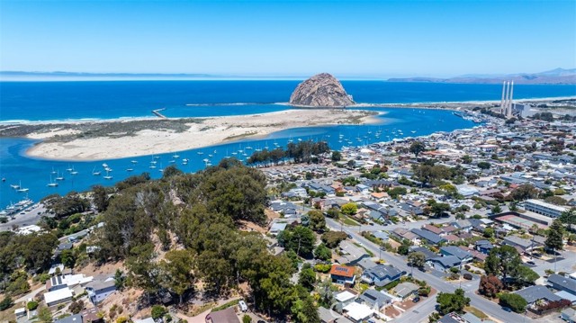 750 Luisita Street, Morro Bay CA: https://media.crmls.org/medias/5180bd3d-fa8f-4937-8577-817437f9936a.jpg