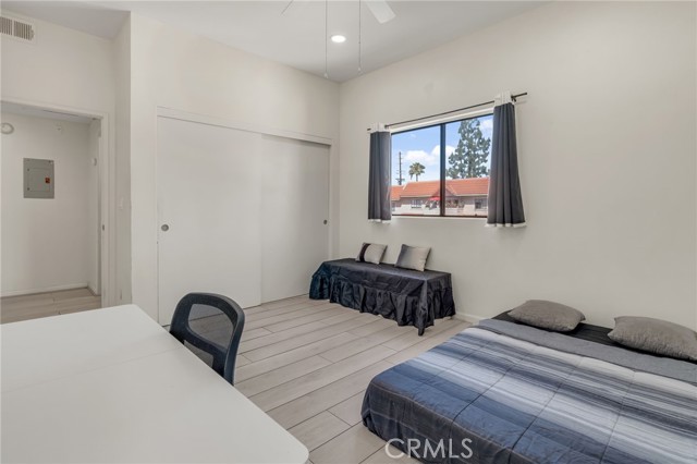 Detail Gallery Image 29 of 39 For 10943 Laurel Canyon #B9,  San Fernando,  CA 91340 - 2 Beds | 2 Baths