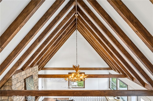 Detail Gallery Image 5 of 64 For 28898 Palisades, Lake Arrowhead,  CA 92352 - 4 Beds | 3 Baths