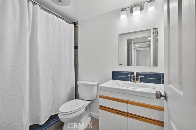 16700 Yukon Avenue, Torrance CA: https://media.crmls.org/medias/518238ce-cb4e-4b96-9481-a9a89509f17e.jpg