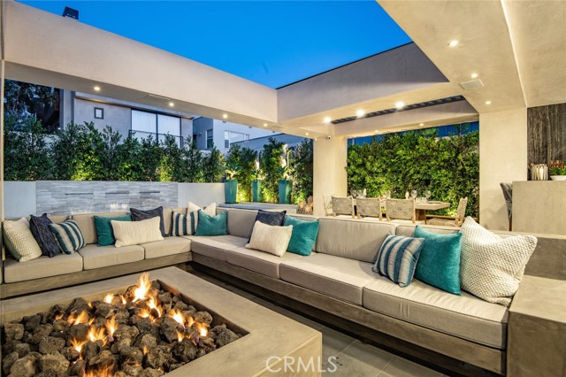 2540 Manhattan Avenue, Hermosa Beach CA: https://media.crmls.org/medias/51826588-7023-4361-a748-e088d2393e02.jpg