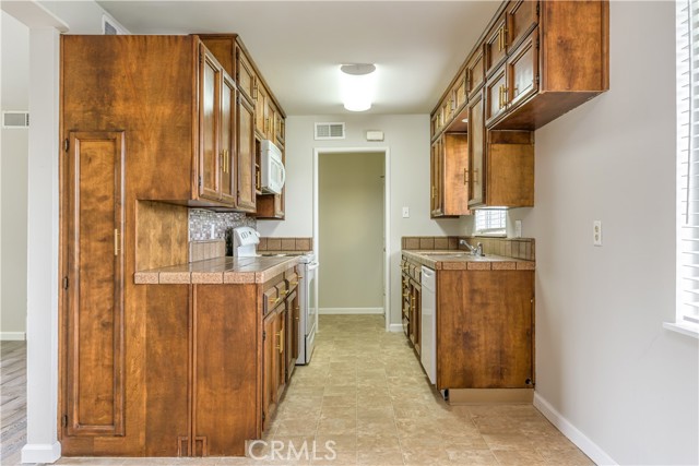 Detail Gallery Image 25 of 37 For 3280 Laura Ave, Merced,  CA 95340 - 3 Beds | 2 Baths