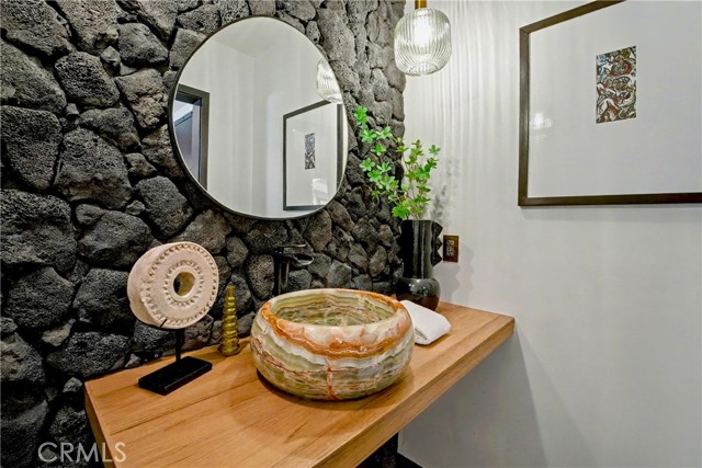 Detail Gallery Image 45 of 46 For 9701 Bothwell Road, Northridge,  CA 91324 - 4 Beds | 3/1 Baths