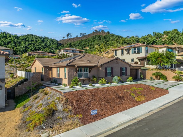 Detail Gallery Image 4 of 70 For 2428 Monroe Pl, Escondido,  CA 92027 - 4 Beds | 3/1 Baths