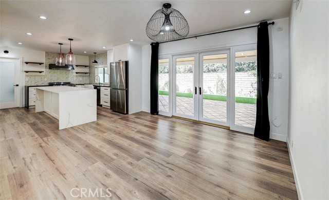 Detail Gallery Image 9 of 53 For 380 Mira Loma Pl, Costa Mesa,  CA 92627 - 4 Beds | 3 Baths