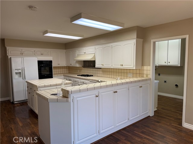 Detail Gallery Image 7 of 22 For 41186 Greenwood Dr, Hemet,  CA 92544 - 3 Beds | 2/1 Baths