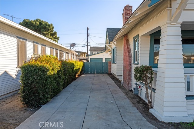 Detail Gallery Image 36 of 43 For 1106 W 48th St, Los Angeles,  CA 90037 - 3 Beds | 1 Baths