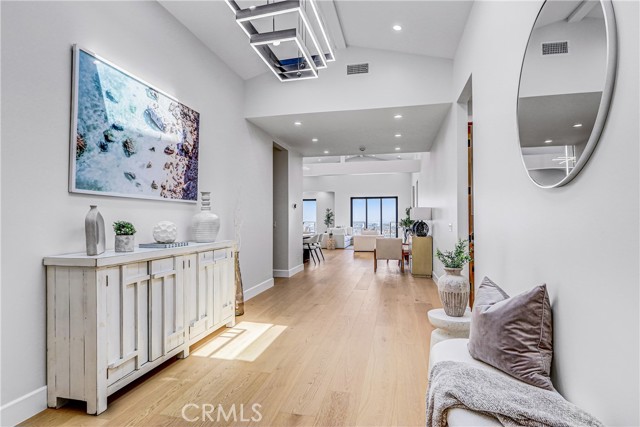 4609 Paseo De Las Tortugas, Torrance CA: https://media.crmls.org/medias/5186080c-7368-48ab-af7f-2e13dd8622a7.jpg