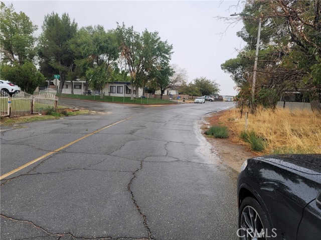 Detail Gallery Image 3 of 3 For 141 Camp Fire, California City,  CA 93505 - – Beds | – Baths