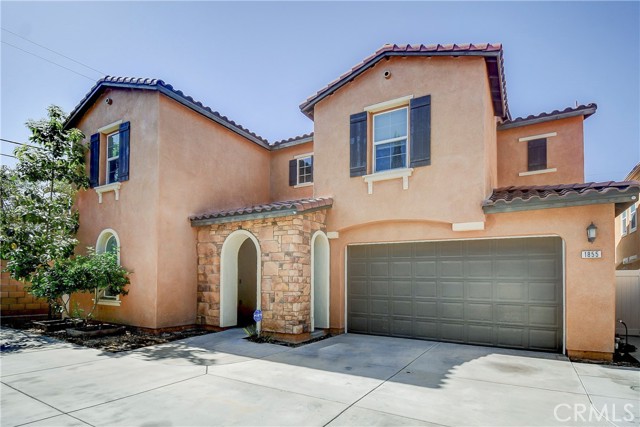 1855 W Willow Avenue, Anaheim CA: https://media.crmls.org/medias/518823cb-7341-4a17-83ca-8123c6512999.jpg