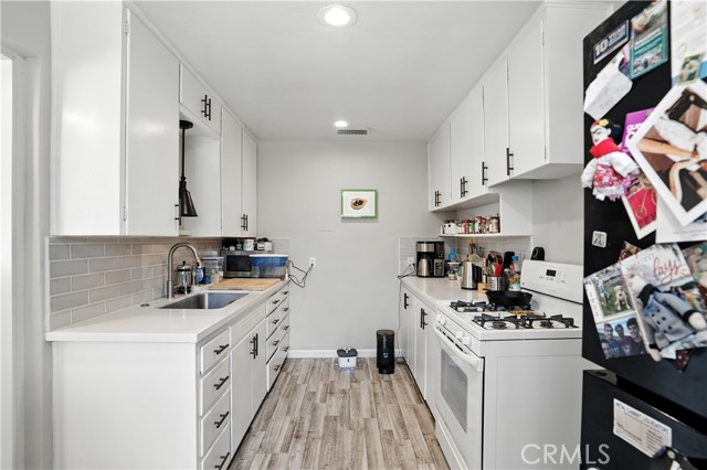 3719 Jurupa Avenue, Riverside CA: https://media.crmls.org/medias/51885835-5a74-4211-9b6c-56ec1c2dd21d.jpg