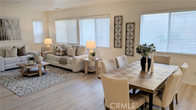 Detail Gallery Image 5 of 25 For 6341 Waterstone, Fontana,  CA 92336 - 4 Beds | 3 Baths