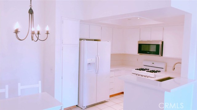 206 Alicante Aisle # 213, Irvine, California 92614, 2 Bedrooms Bedrooms, ,2 BathroomsBathrooms,Residential Lease,For Rent,206 Alicante Aisle # 213,CROC25148586