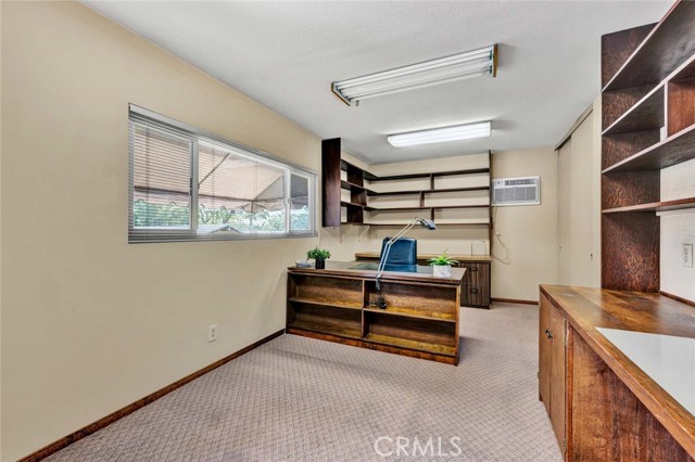 1309 N Linwood Avenue, Santa Ana CA: https://media.crmls.org/medias/518986b6-f21c-4c02-9279-955a3f267b6f.jpg