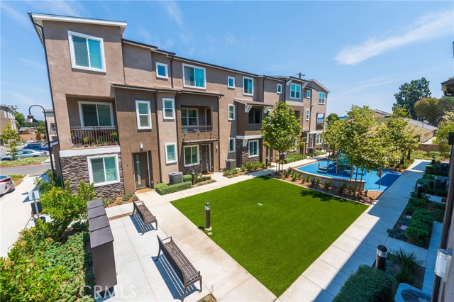 11751 Florence Avenue, Santa Fe Springs CA: https://media.crmls.org/medias/5189caa2-c5b3-4e59-9509-c12ee372c664.jpg