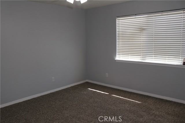 Detail Gallery Image 15 of 21 For 11243 Pinon Ave, Hesperia,  CA 92345 - 3 Beds | 2 Baths