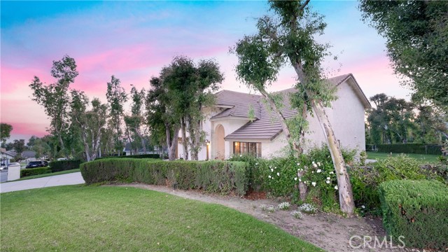 10154 Whispering Forest Drive, Rancho Cucamonga CA: https://media.crmls.org/medias/518bb756-c244-4045-92e5-259fd810db7e.jpg